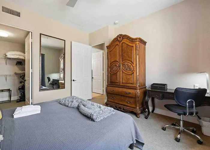 Modern La Quinta Condo Old Town, Pool, Golf